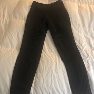 Old Navy leggings with mesh detailing